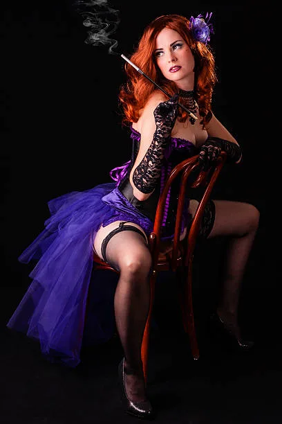Smoking hot Burlesque flapper showgirl dancer